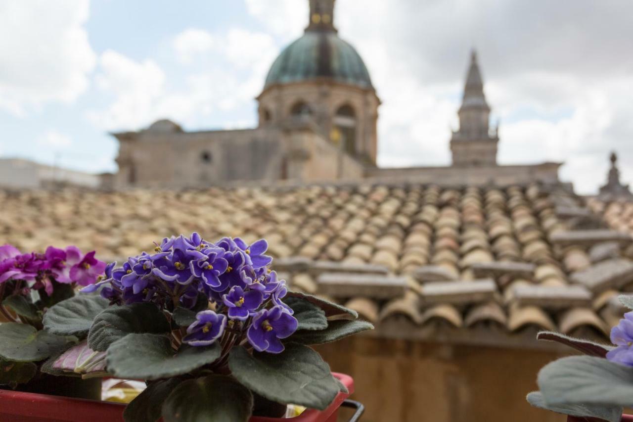 Palazzo Angelina Apartment Ragusa Exterior foto