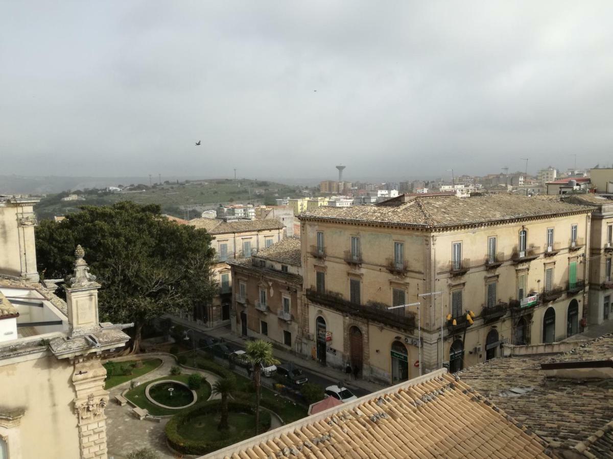 Palazzo Angelina Apartment Ragusa Exterior foto