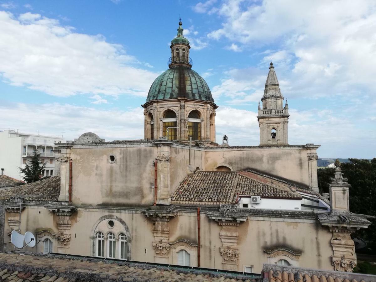 Palazzo Angelina Apartment Ragusa Exterior foto